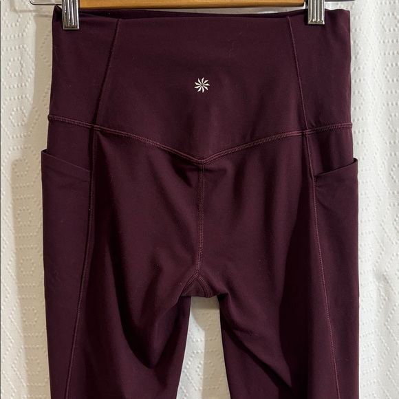Athleta Salutation Stash Pocket II 7/8 Tight Xsmall - Picture 9 of 9